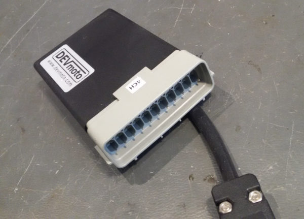 Boitier d'allumage Honda connecteur 22p